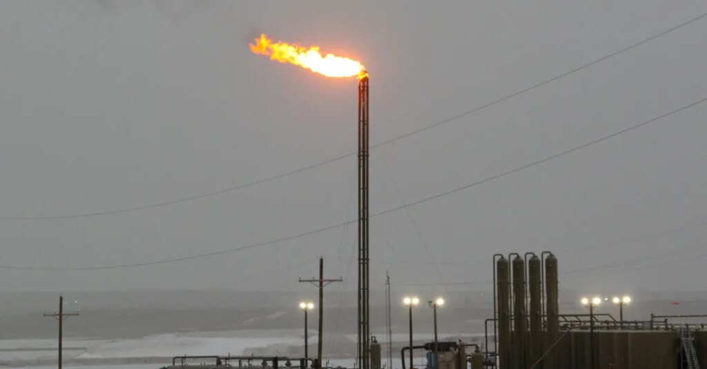 Trump to Loosen Rules for Oil Firms on Methane, a Potent Warming Gas