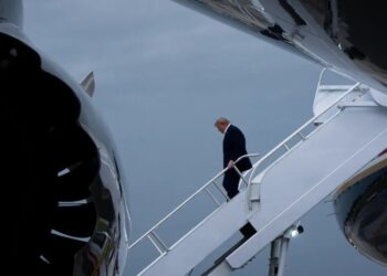 On the Campaign Trail, Trump Tries to Outrun a Bad Week in Washington
