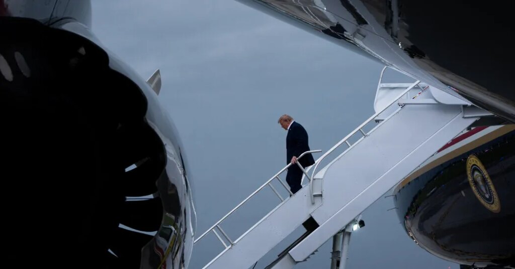 On the Campaign Trail, Trump Tries to Outrun a Bad Week in Washington