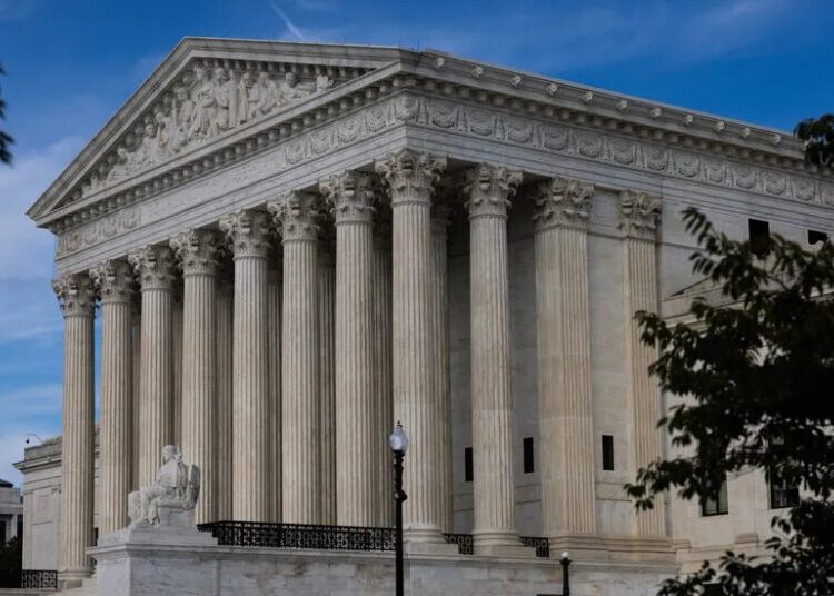Supreme Court Allows Texas’ Deal With Justice Dept. on Deportation Proceedings