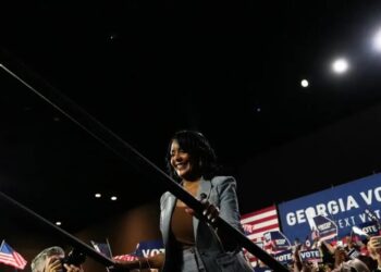 A Mayor Walked Away After Covid Chaos. Will Voters Make Her a Governor?