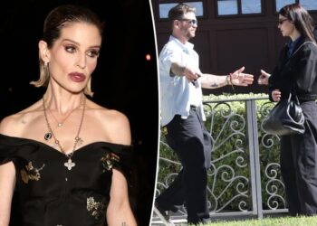 ‘Shocked’ Kelly Osbourne ‘isn’t happy’ estranged sister Aimee met with mom Sharon and brother Jack: report