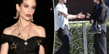 ‘Shocked’ Kelly Osbourne ‘isn’t happy’ estranged sister Aimee met with mom Sharon and brother Jack: report