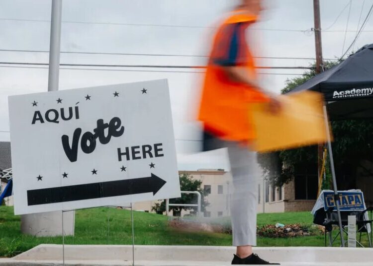 Glitch Delays 600,000 Voter Registrations in Texas as Early Voting Looms