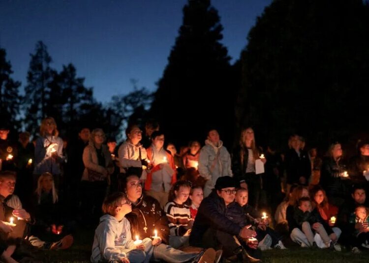 Parents Struggle to Help Their Children After School Killings in Oregon