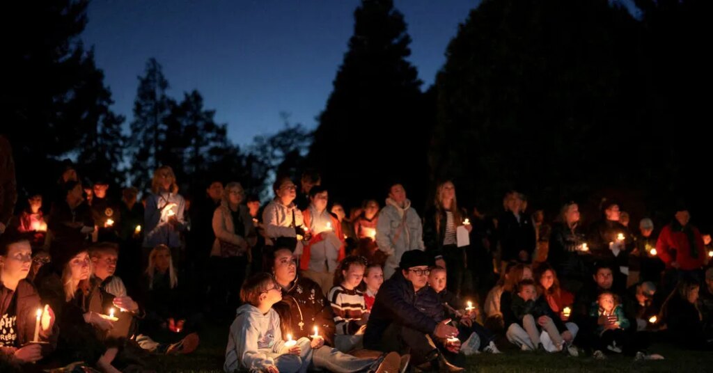 Parents Struggle to Help Their Children After School Killings in Oregon