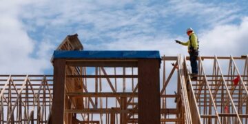Homeownership Drifts Further Out of Reach as Mortgage Rates Rise