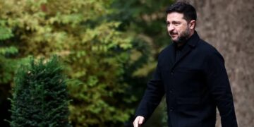 Zelensky Says Ukraine Will Resume Russian Refinery Strikes, Defying Trump