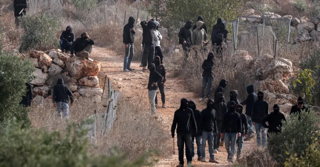 Israeli Settlers Attack Palestinians and Washington Post Journalist in West Bank