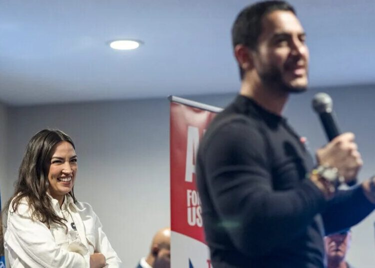 Ocasio-Cortez Transfers $1 Million to Help El-Sayed in Final Sprint in Michigan