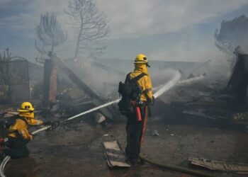 Firefighters Race to Control Blazes as Winds Threaten to Spark More in California