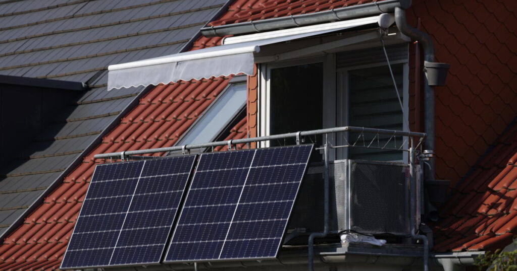 Want solar but don’t own a roof? California just legalized plug-in panels, no permission required