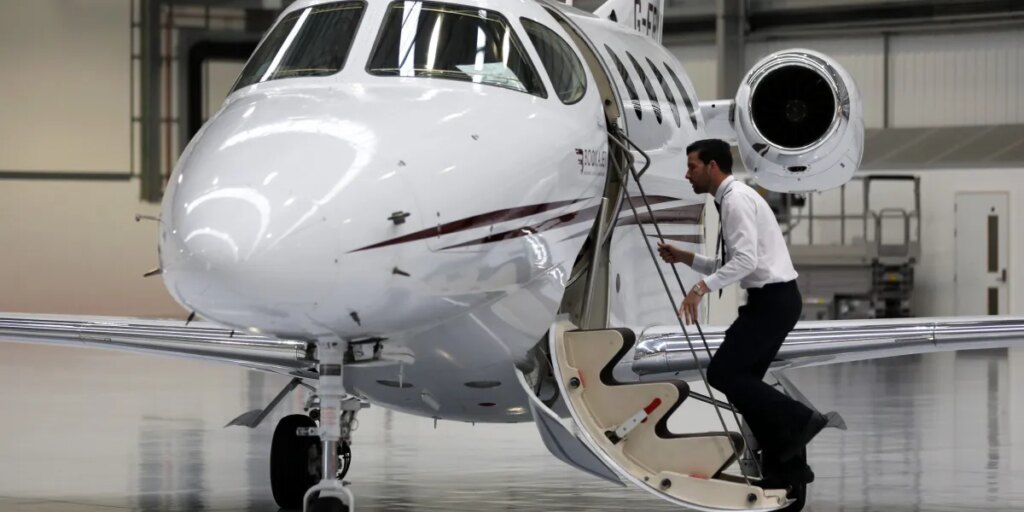 ‘We all chip in’: America’s $40 billion private jet boom is taking off, and taxpayers are helping billionaires foot the bill