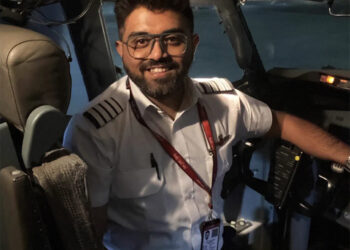 Who is the Indian pilot who fought off his cockpit attacker?