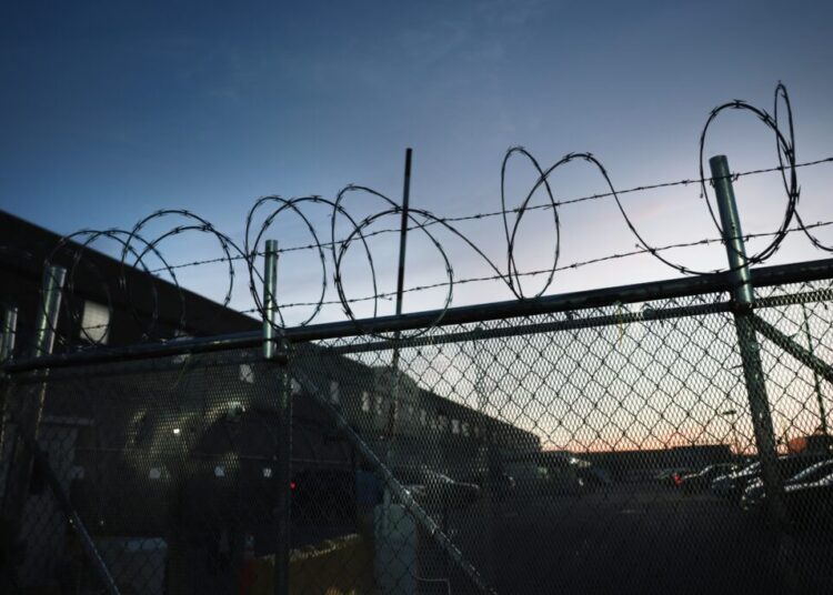 Supreme Court to scrutinize ICE’s mandatory detention policy for immigrants