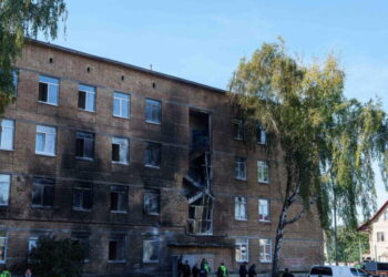 A Russian drone hits a Kyiv school as Moscow presses its aerial campaign against Ukraine