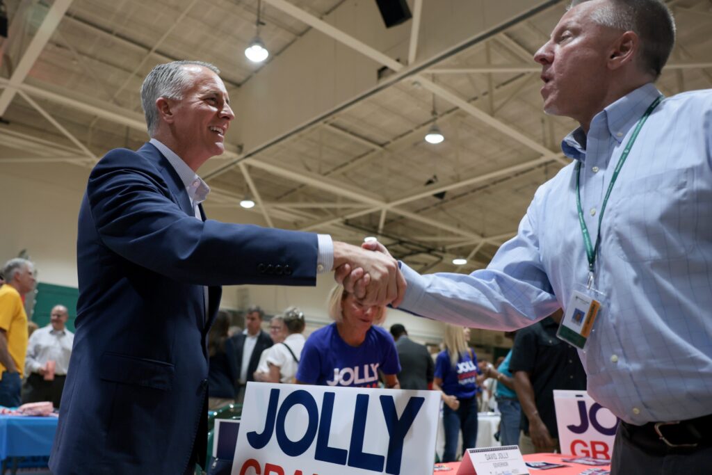 GOP hold on Florida and Texas governors’ races weakens, nonpartisan analyst says