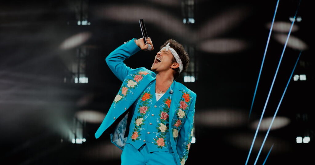 Bruno Mars is an anti-slop machine at SoFi Stadium
