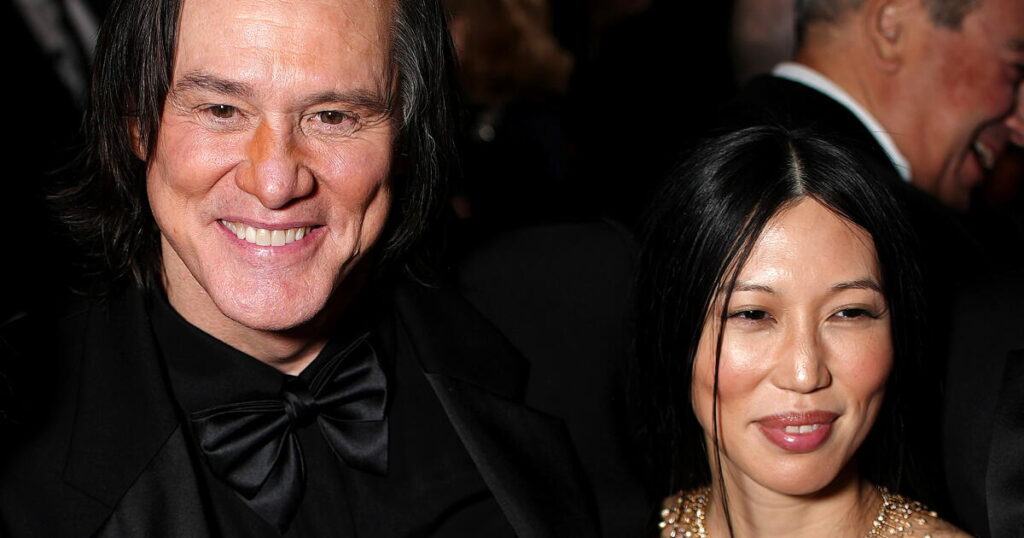 Jim Carrey marries girlfriend Min Ah in Los Angeles