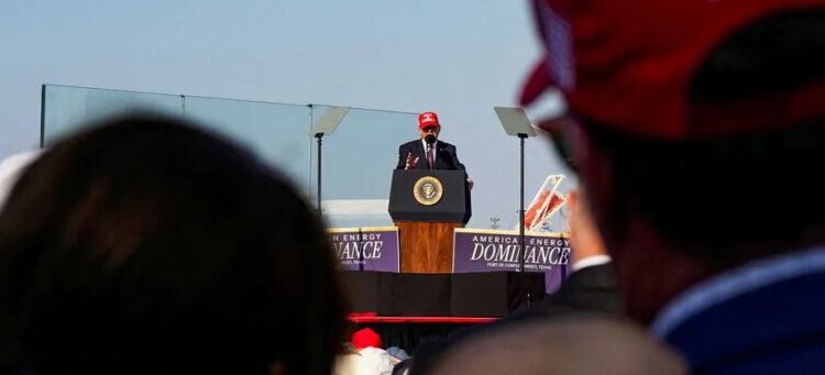 Kristen Holmes spots warning sign for GOP buried in Trump’s blunt Texas admission