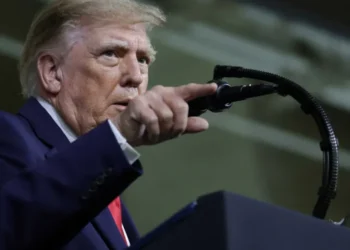 Trump’s bizarre Biden punchline met with silence at Texas rally: ‘He could never!’