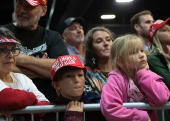 Trump’s ‘disastrous’ Texas stop plays to ‘very small low-energy crowd’: analyst