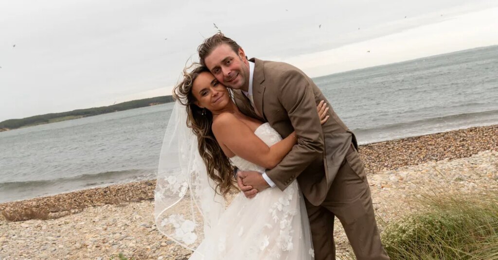 As the Nor’easter Moved In, Their Wedding Plans Changed Course