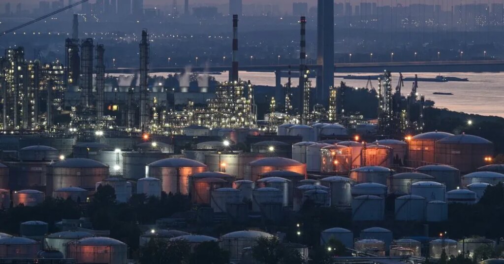 China Resumes Curbs on Fuel Exports, Tightening Global Energy Markets
