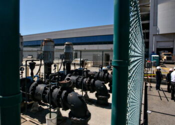 ‘Super’ El Niño could overwhelm L.A.’s aging Hyperion sewage treatment plant