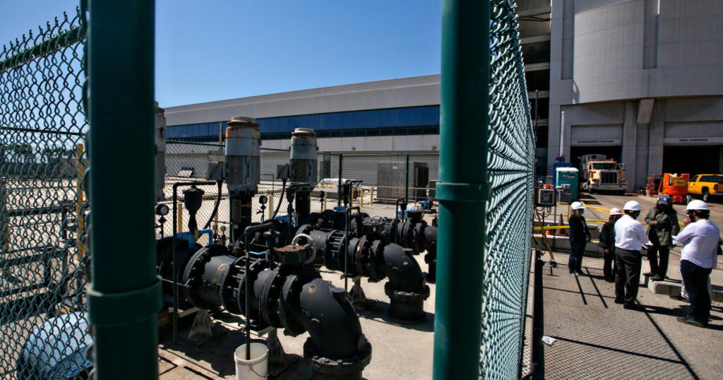 ‘Super’ El Niño could overwhelm L.A.’s aging Hyperion sewage treatment plant