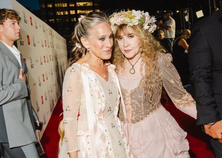 Stevie Nicks and Sarah Jessica Parker Bring the Fairy Dust