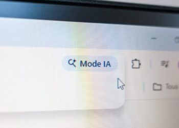 Only one browser has this really helpful search tool