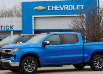 Sales of Hulking Pickups and S.U.V.s Sag as Fuel Prices Soar