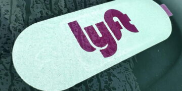 Lyft will pay more than $270 million in California wage theft settlement