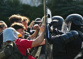 Why Are Students Protesting Across France? Escalating Unrest Closes Schools, Leaves Hundreds Injured