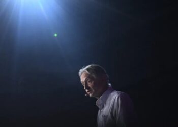 ‘We can’t trust them completely’: AI research fellows warn that labs are running models with the safeguards off behind closed doors