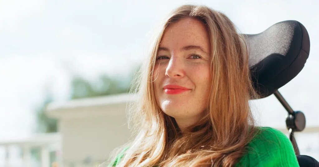 Brooke Eby, Who Brought Humor and Awareness to A.L.S., Dies at 37