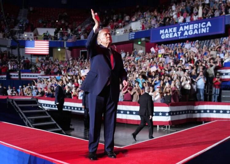 In Alabama, Trump Relives His Glory Days (This Time With Some Empty Seats)