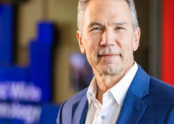 ‘We need to trust our employees’: This billionaire CEO went from counting cars in the parking lot past 6pm to embracing hybrid work