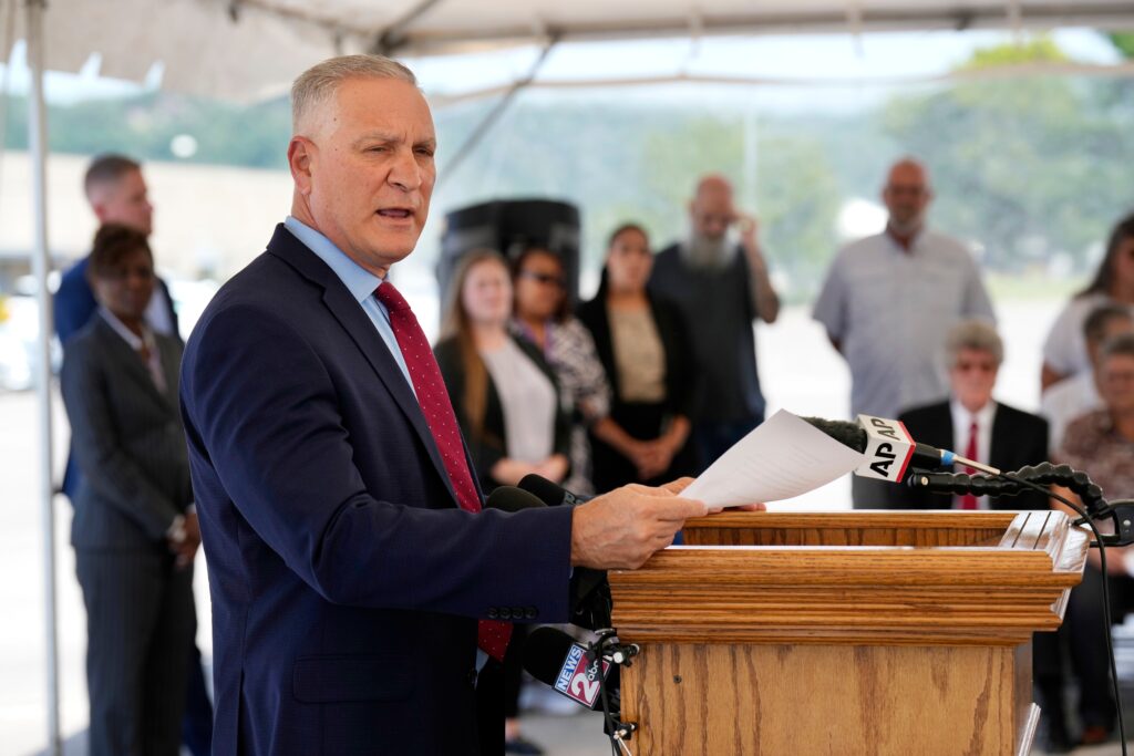 Tennessee’s prisons chief resigns after failed Pike execution, governor says
