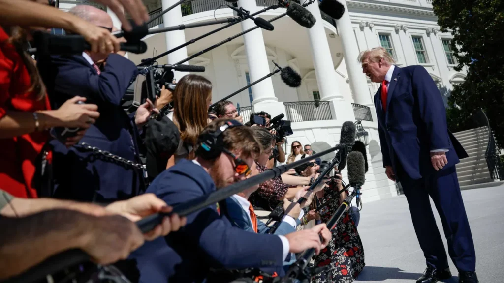 Alarm as disturbing photo of Trump’s new White House spokesperson resurfaces