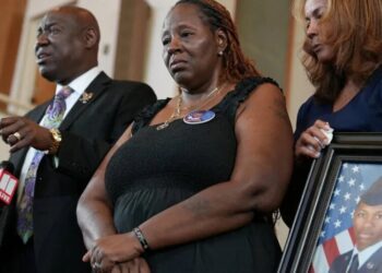Ex-Florida Deputy Is Acquitted in Killing of Airman at His Own Door