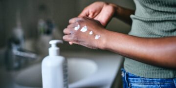 The drugstore staple dermatologists swear by for dry, cracked skin