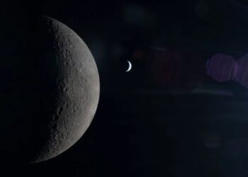 Superpowers Race to Put Nuclear Reactors on the Moon
