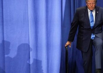 Trump shocks with admission to medical habit said to be ‘putting his life at risk’