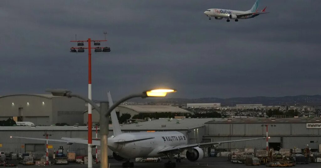 Who Were the Pilots on the FlyDubai Flight?