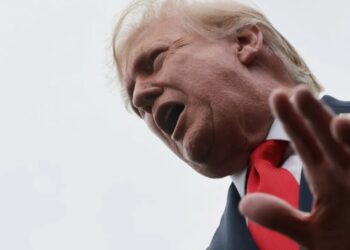 Trump vows in a furious morning outburst to ‘stop watching’ Fox News