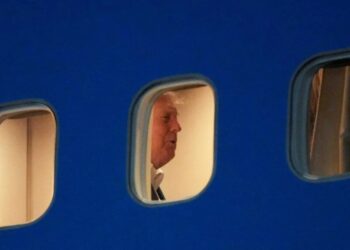 ‘What the hell?’ Trump stuns after being spotted ‘slumped over’ and ‘struggling to walk’