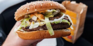 McDonalds Has Secretly Deployed AI Models to Determine Exactly What to Charge You for Its Mid Fast Food Burgers