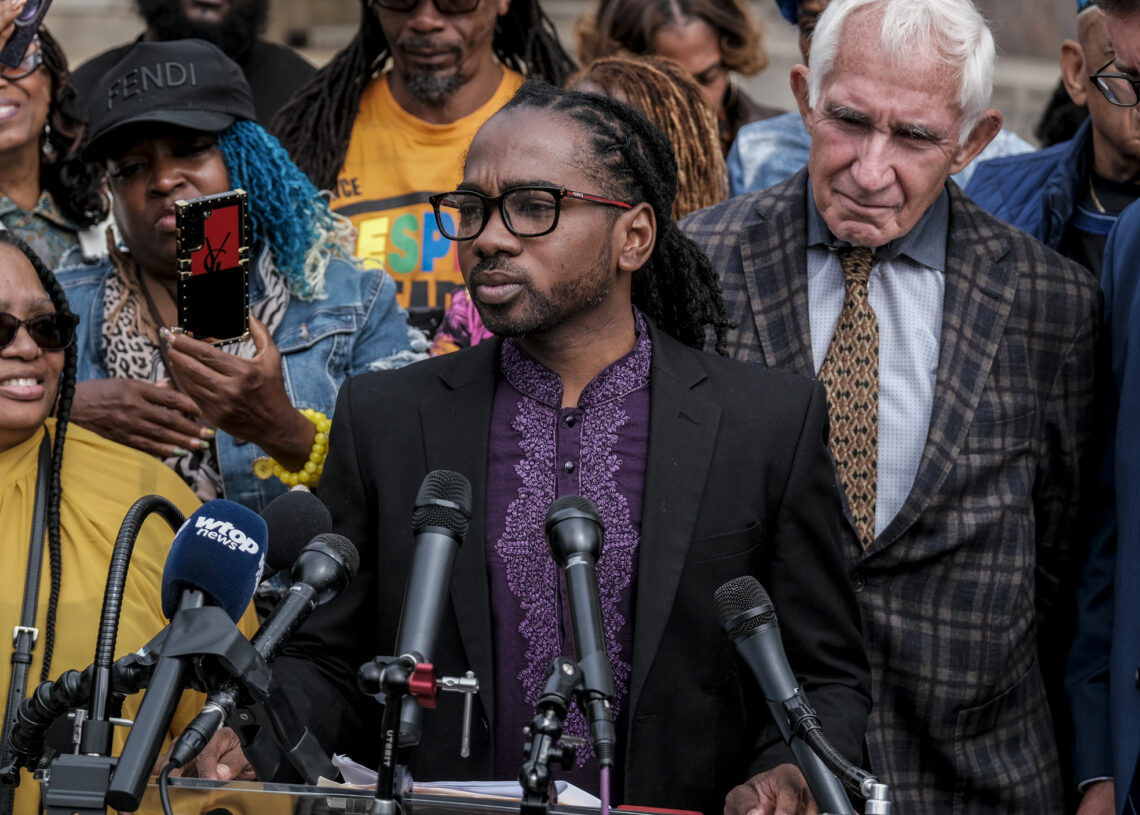 Trayon White took the cash. Why are many of his colleagues silent?